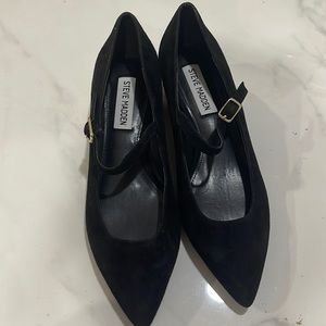 Steve Madden flat